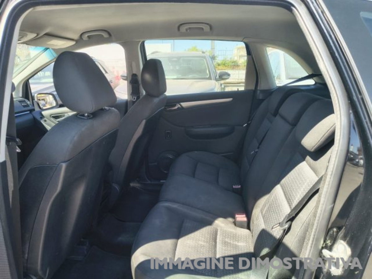Mercedes-Benz Classe B 180 CDI Executive (12)