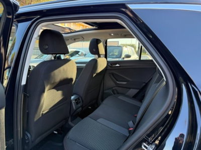 Volkswagen T-Roc 2.0 tdi R-Line 115cv (11)