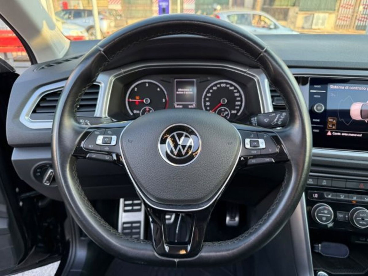 Volkswagen T-Roc 2.0 tdi R-Line 115cv (13)