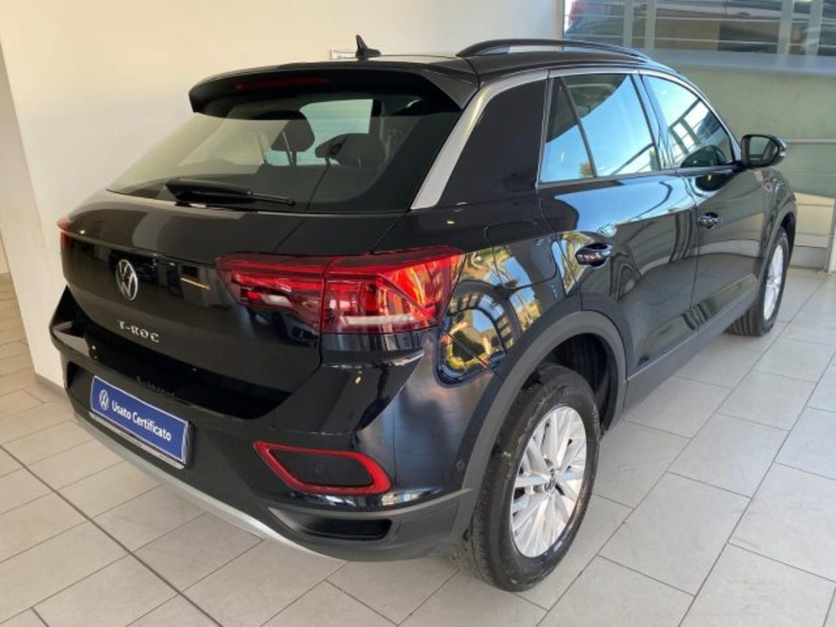 Volkswagen T-Roc 2.0 tdi Life 115cv (3)