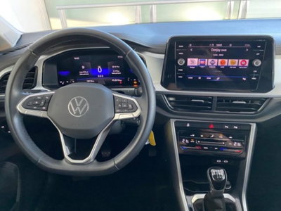 Volkswagen T-Roc 2.0 tdi Life 115cv (8)