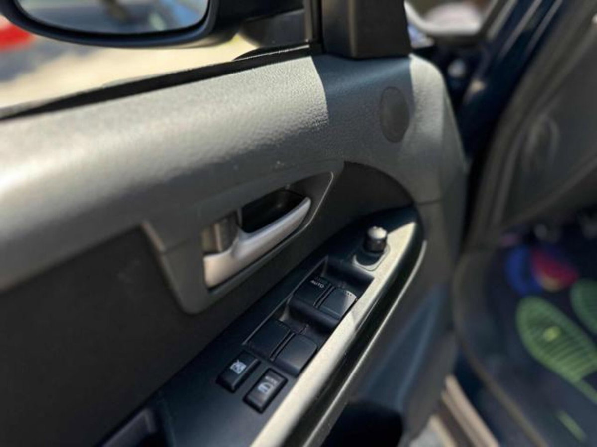 Suzuki SX4 16V Urban Line (9)