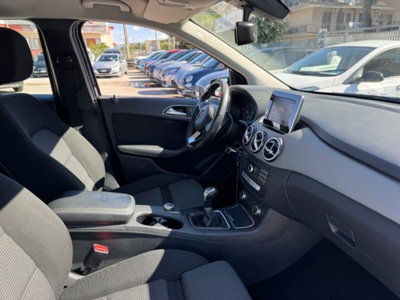 Mercedes-Benz Classe B 180 d Premium (20)
