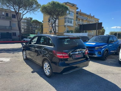 Mercedes-Benz Classe B 180 d Premium (8)