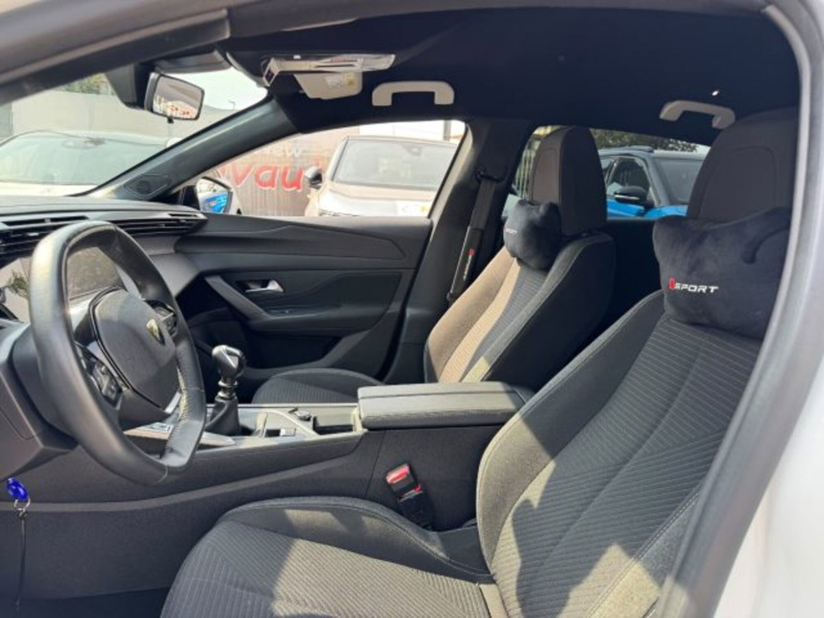 Peugeot 308 BlueHDi 130 S&S EAT8 Allure Pack (11)