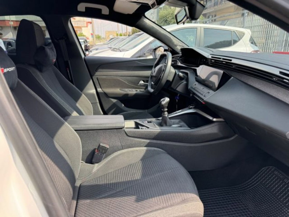 Peugeot 308 BlueHDi 130 S&S EAT8 Allure Pack (12)