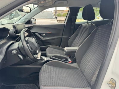 Peugeot 2008 BlueHDi 100 S&S Allure (10)