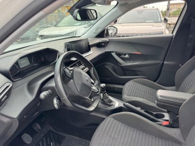 Peugeot 2008 BlueHDi 100 S&S Allure (11)