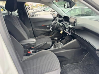 Peugeot 2008 BlueHDi 100 S&S Allure (12)