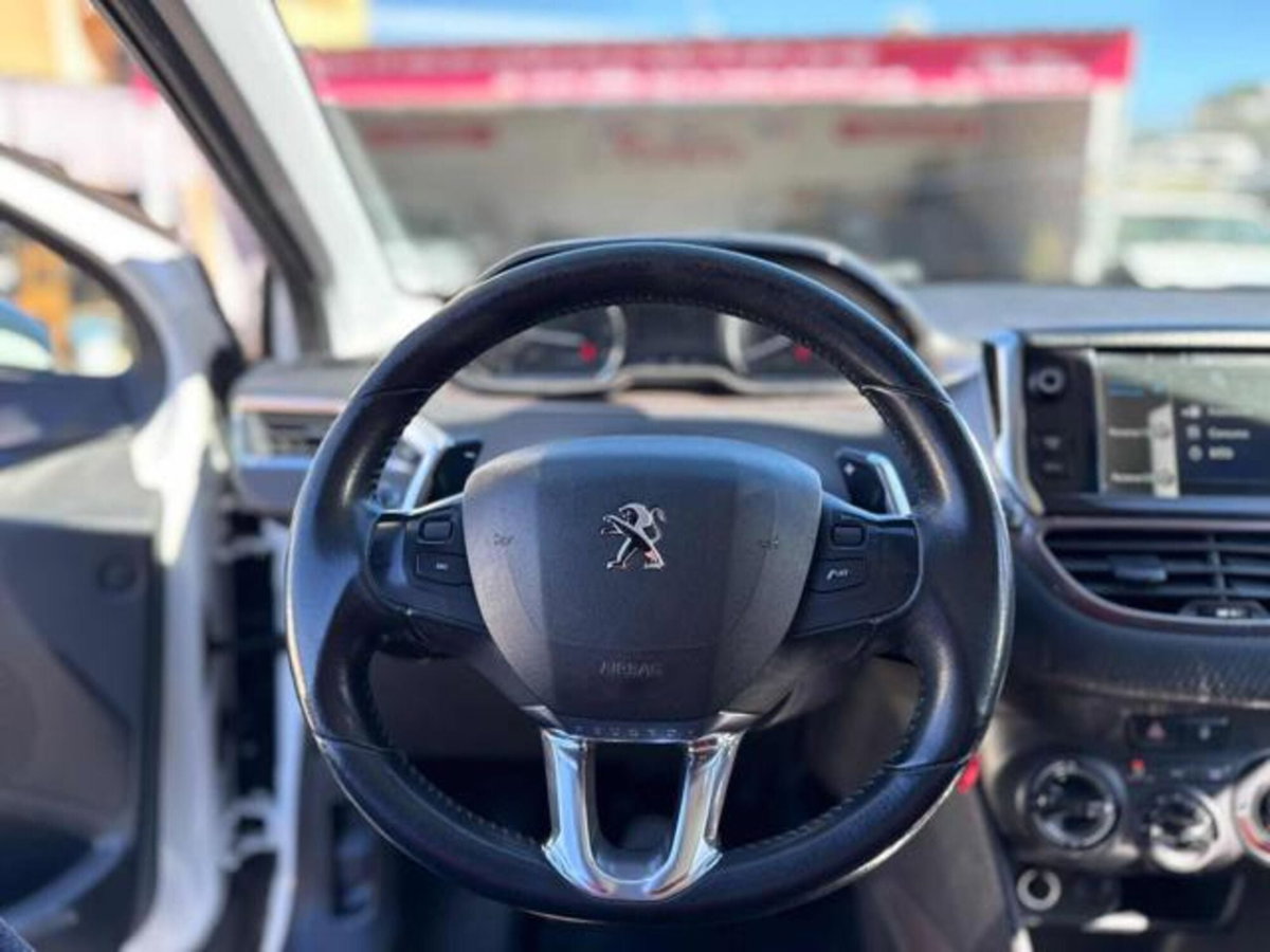 Peugeot 2008 e-HDi 92 CV Stop&Start ETG6 Allure (8)