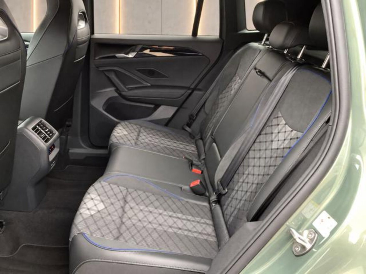 Volkswagen Tiguan 2.0 tsi R-Line 4motion 265cv dsg (9)