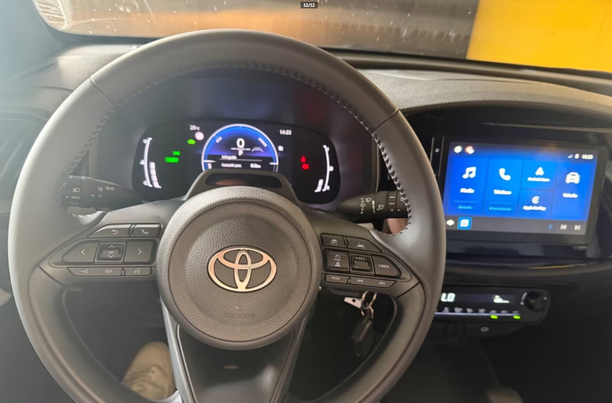 Toyota Aygo X 1.5 hybrid e-cvt (11)