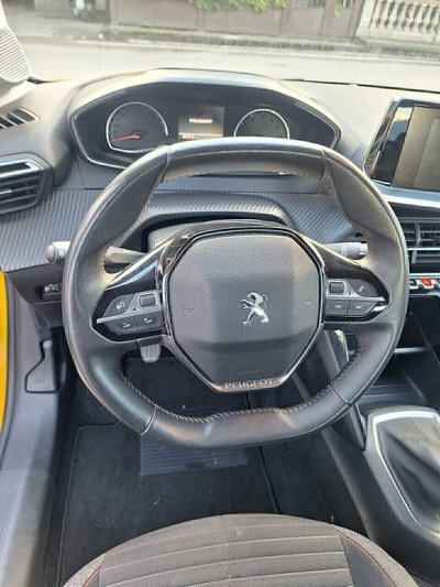 Peugeot 208 PureTech 75 Stop&Start 5 porte Active (11)