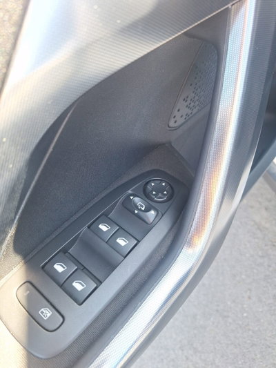 Peugeot 2008 82 Allure (14)