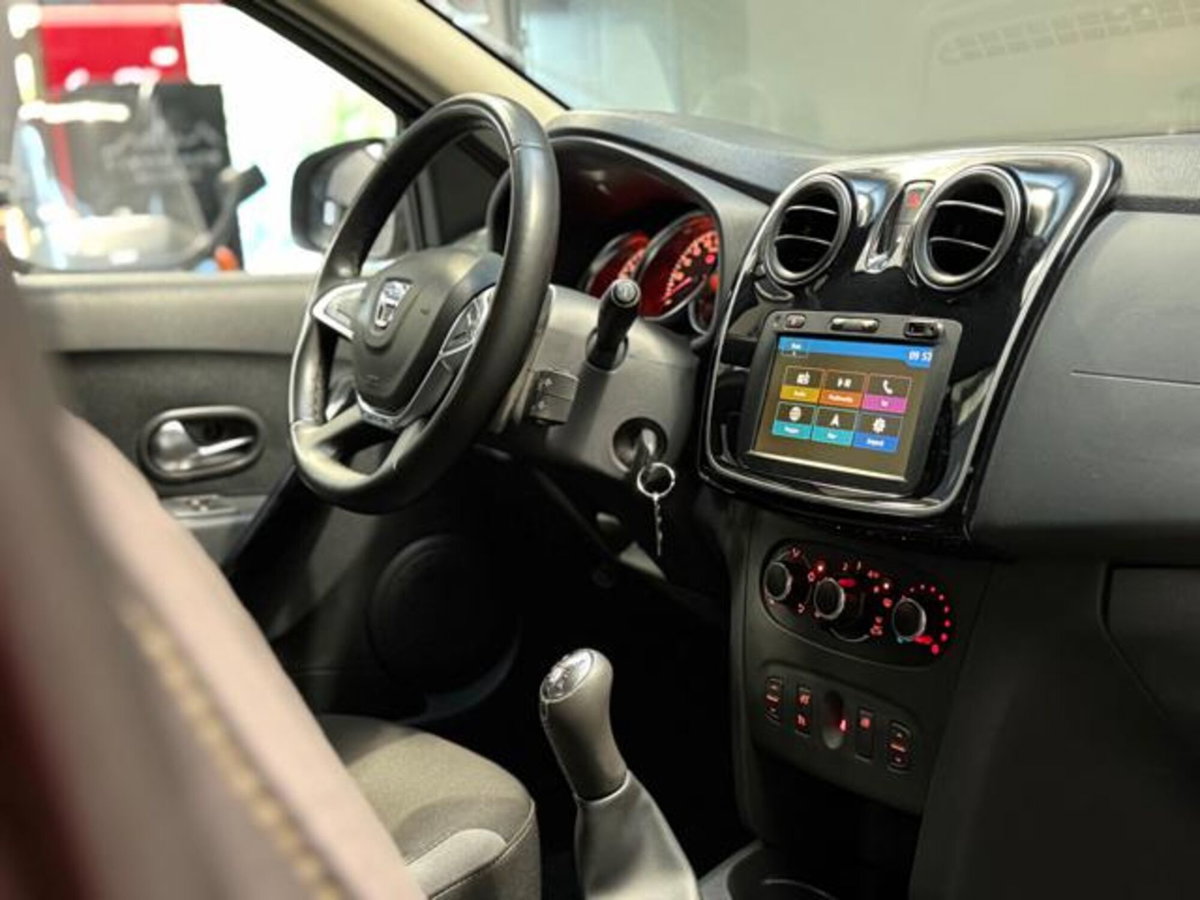 Dacia Sandero Stepway 1.5 Blue dCi 95 CV Techroad (13)