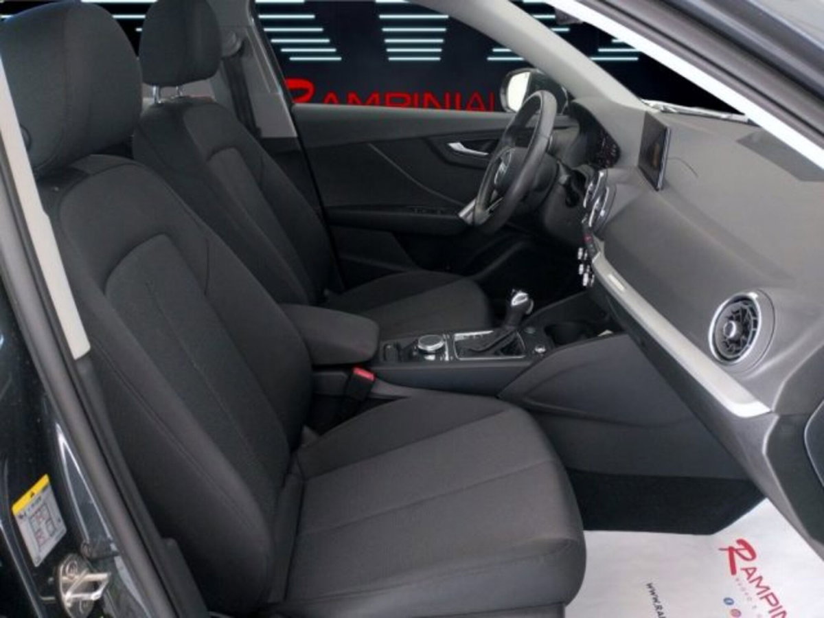 Audi Q2 Q2 30 TDI S tronic Business (17)