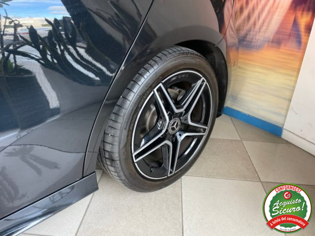 Mercedes-Benz Classe A Sedan 200 Automatic 4p. Premium (17)