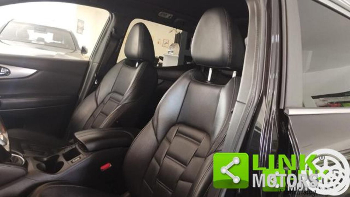 Nissan Qashqai 1.7 dCi 150 CV Tekna (8)
