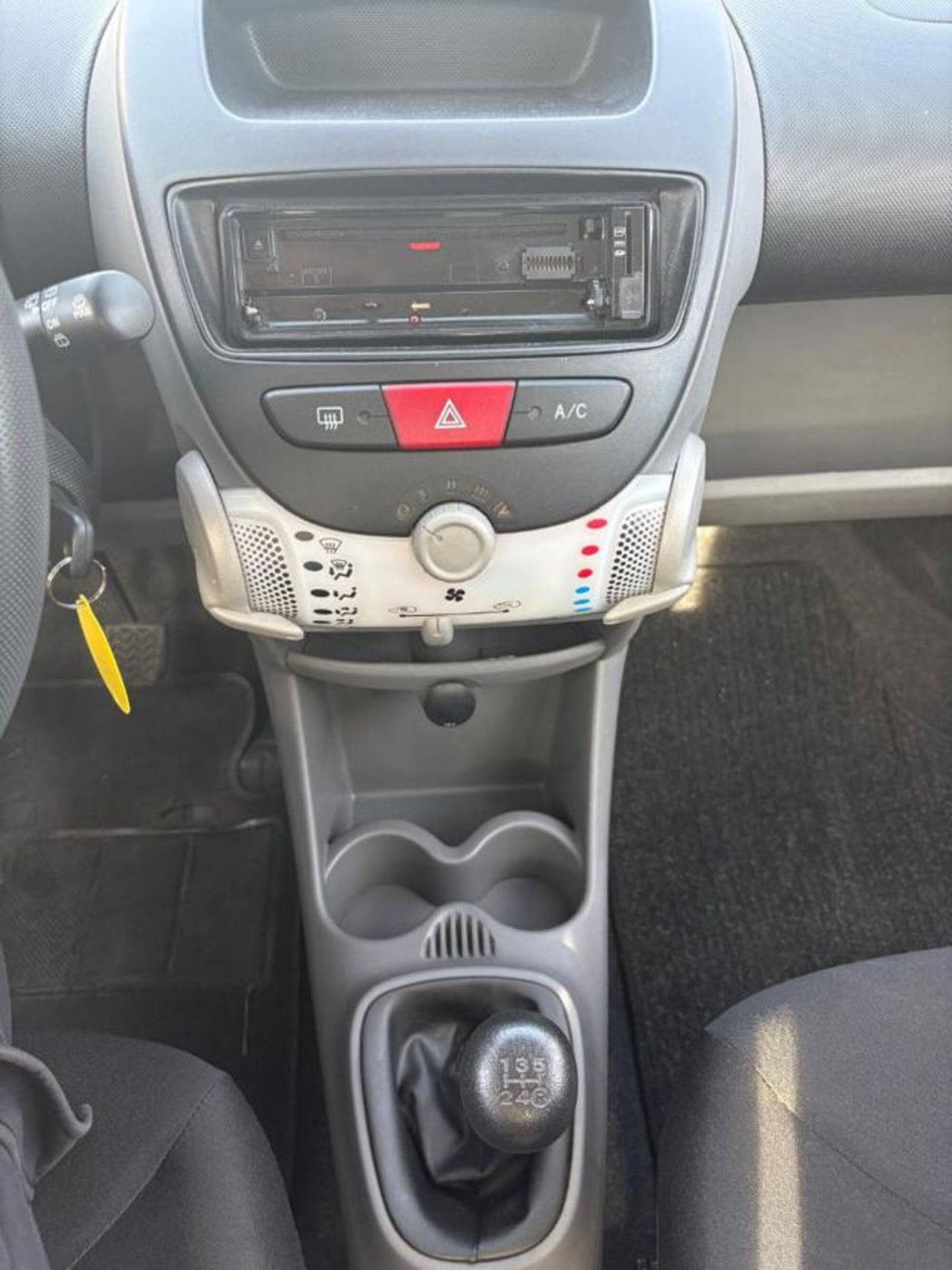Toyota Aygo 1.0 12V VVT-i 5 porte Now (14)