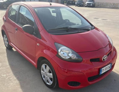 Toyota Aygo 1.0 12V VVT-i 5 porte Now (7)