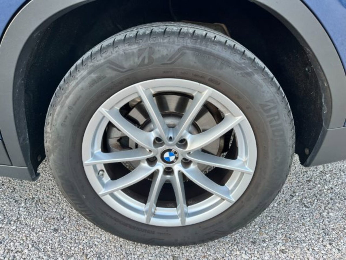 BMW X3 xdrive20d mhev 48V auto (11)