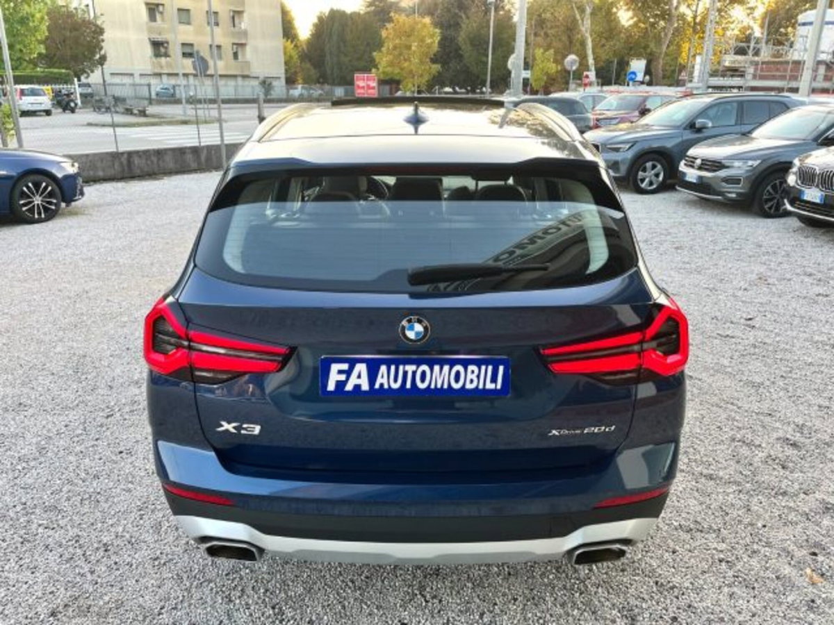 BMW X3 xdrive20d mhev 48V auto (15)