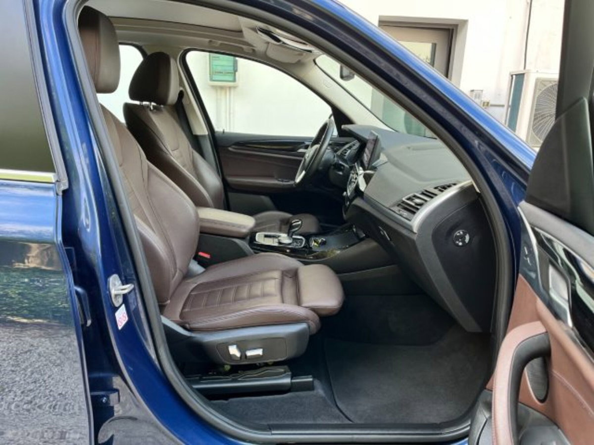 BMW X3 xdrive20d mhev 48V auto (7)