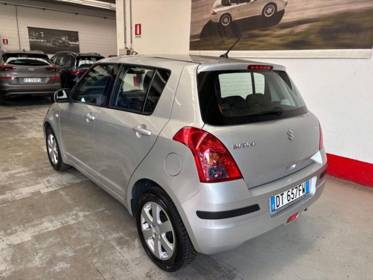 Suzuki Swift 1.3 4x4 5p. GL (4)