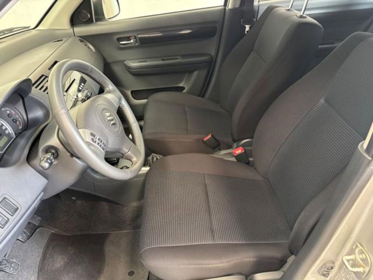Suzuki Swift 1.3 4x4 5p. GL (7)