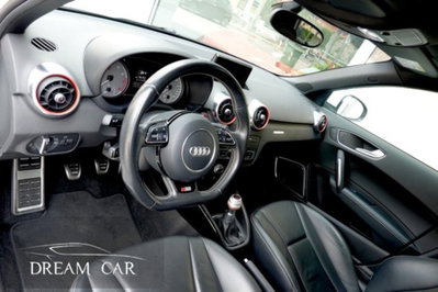 Audi S1 Sportback 2.0 TFSI quattro (10)