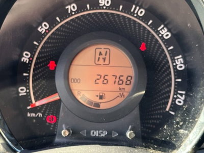 Toyota Aygo Connect 1.0 VVT-i 72 CV 5 porte x-play MMT (19)