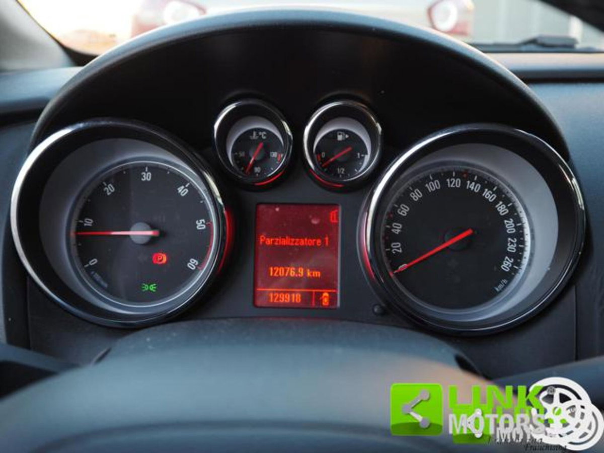 Opel Astra 1.7 CDTI 125CV 5 porte Cosmo (11)