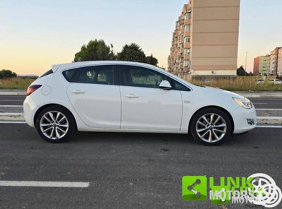 Opel Astra 1.7 CDTI 125CV 5 porte Cosmo (19)