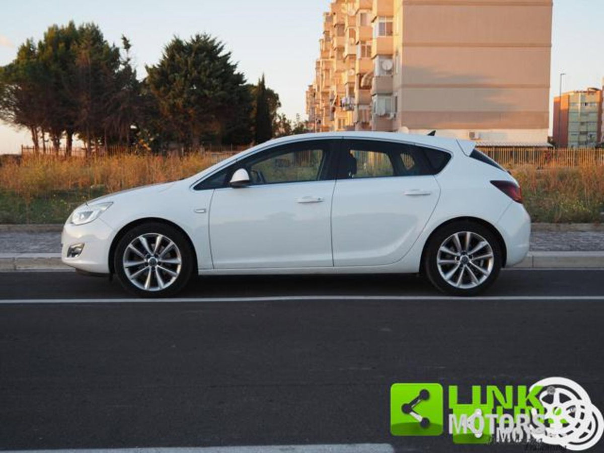 Opel Astra 1.7 CDTI 125CV 5 porte Cosmo (3)
