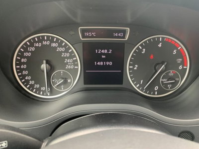 Mercedes-Benz Classe B 180 CDI BlueEFFICIENCY Premium (11)