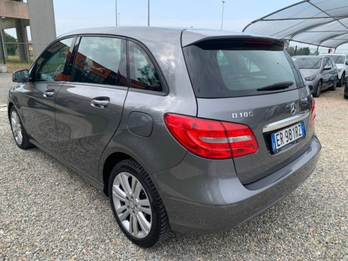 Mercedes-Benz Classe B 180 CDI BlueEFFICIENCY Premium (7)
