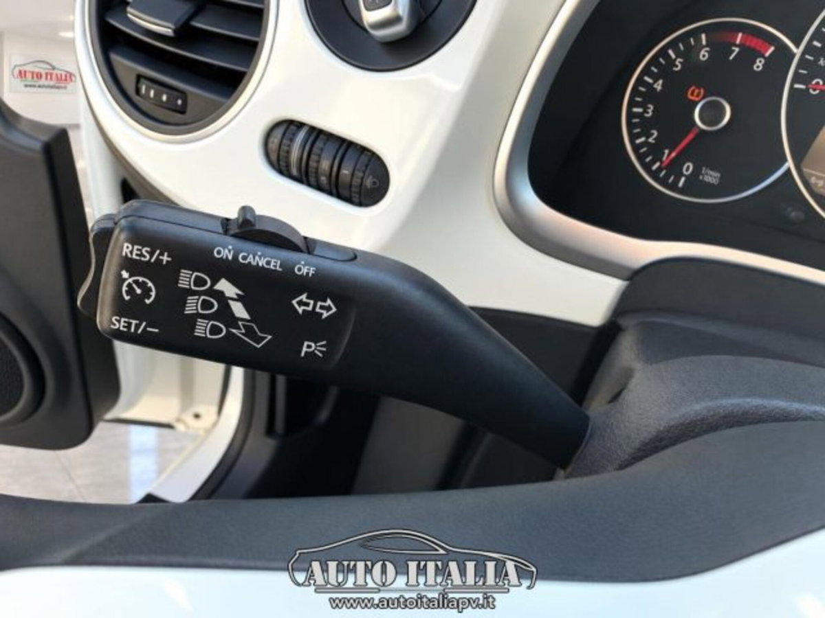 Volkswagen Maggiolino 2.0 TSI DSG Sport (15)