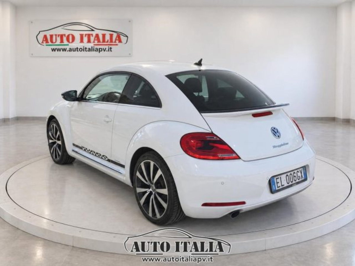 Volkswagen Maggiolino 2.0 TSI DSG Sport (7)