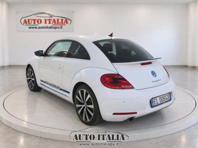Volkswagen Maggiolino 2.0 TSI DSG Sport (7)