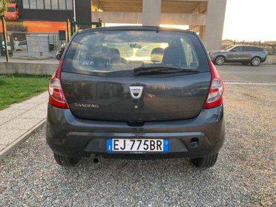 Dacia Sandero 1.2 16V Lauréate (4)