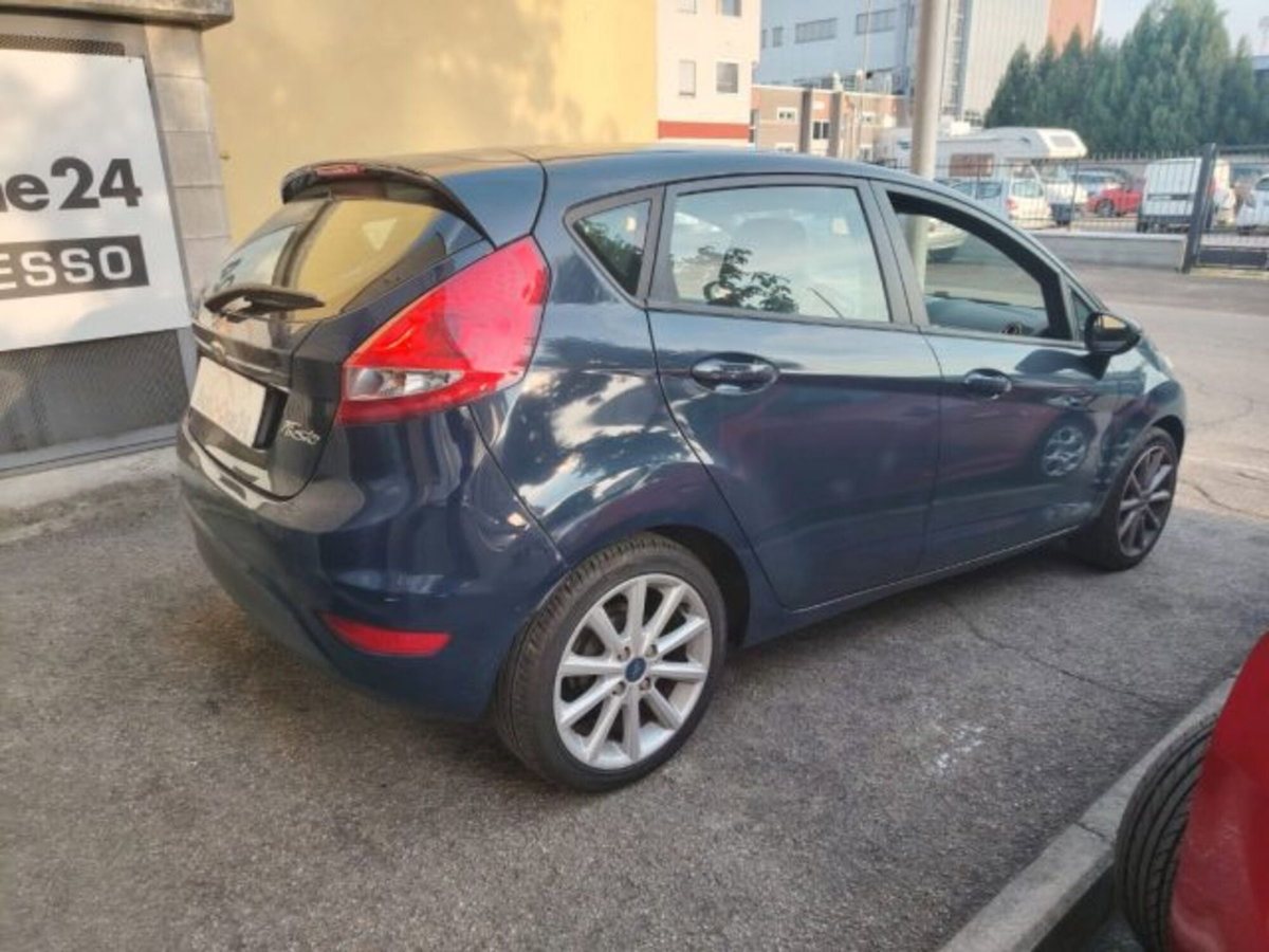 Ford Fiesta 1.4 5 porte Bz.- GPL Titanium (4)