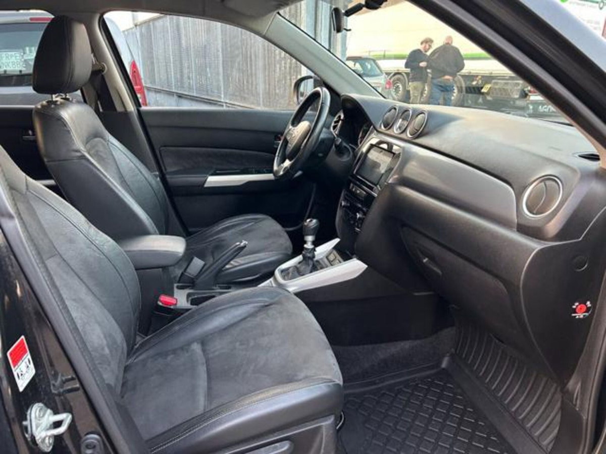 Suzuki Vitara 1.6 DDiS V-Top (10)
