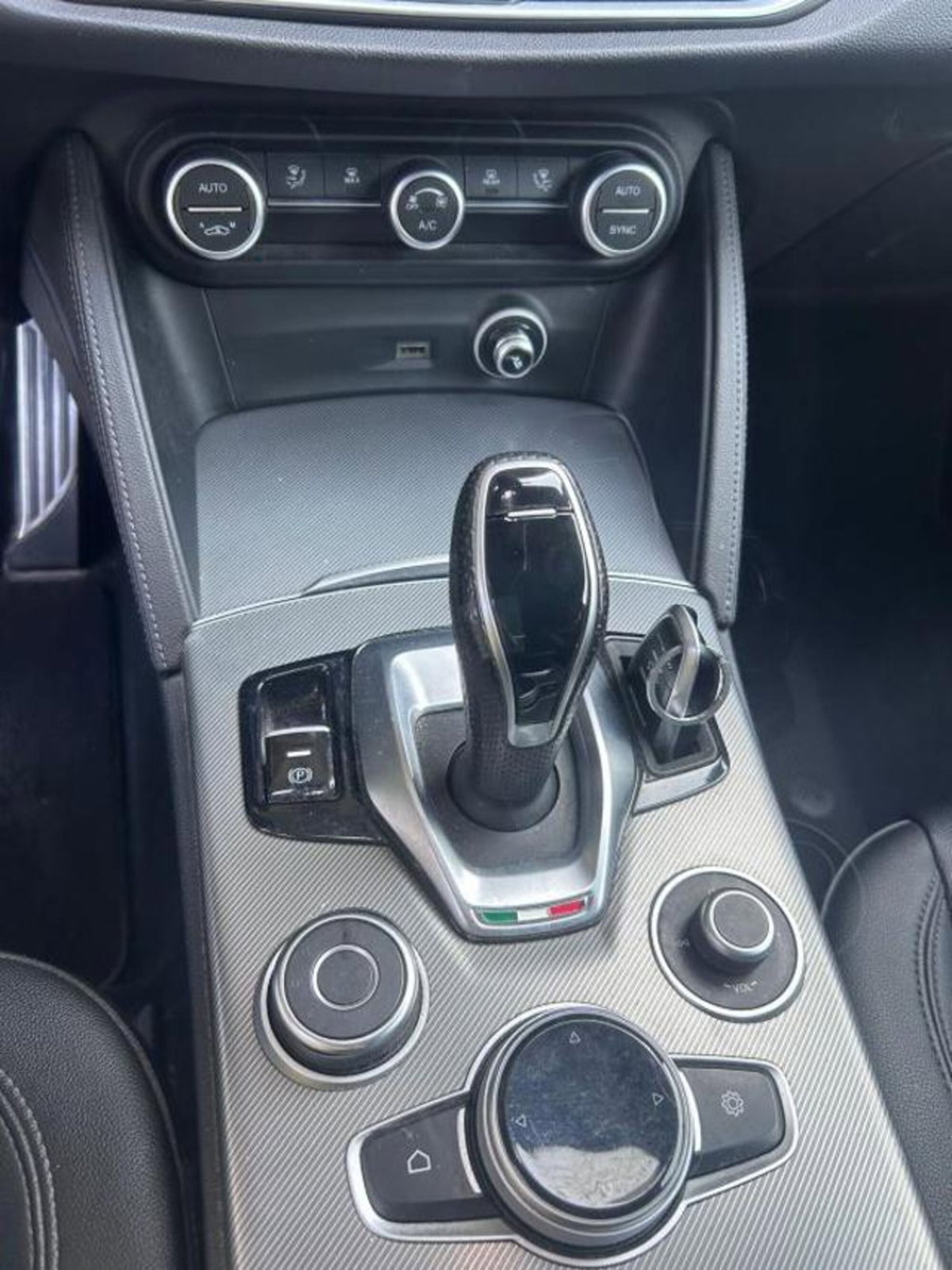Alfa Romeo Stelvio Stelvio 2.2 Turbodiesel 190 CV AT8 Q4 Super Business (8)