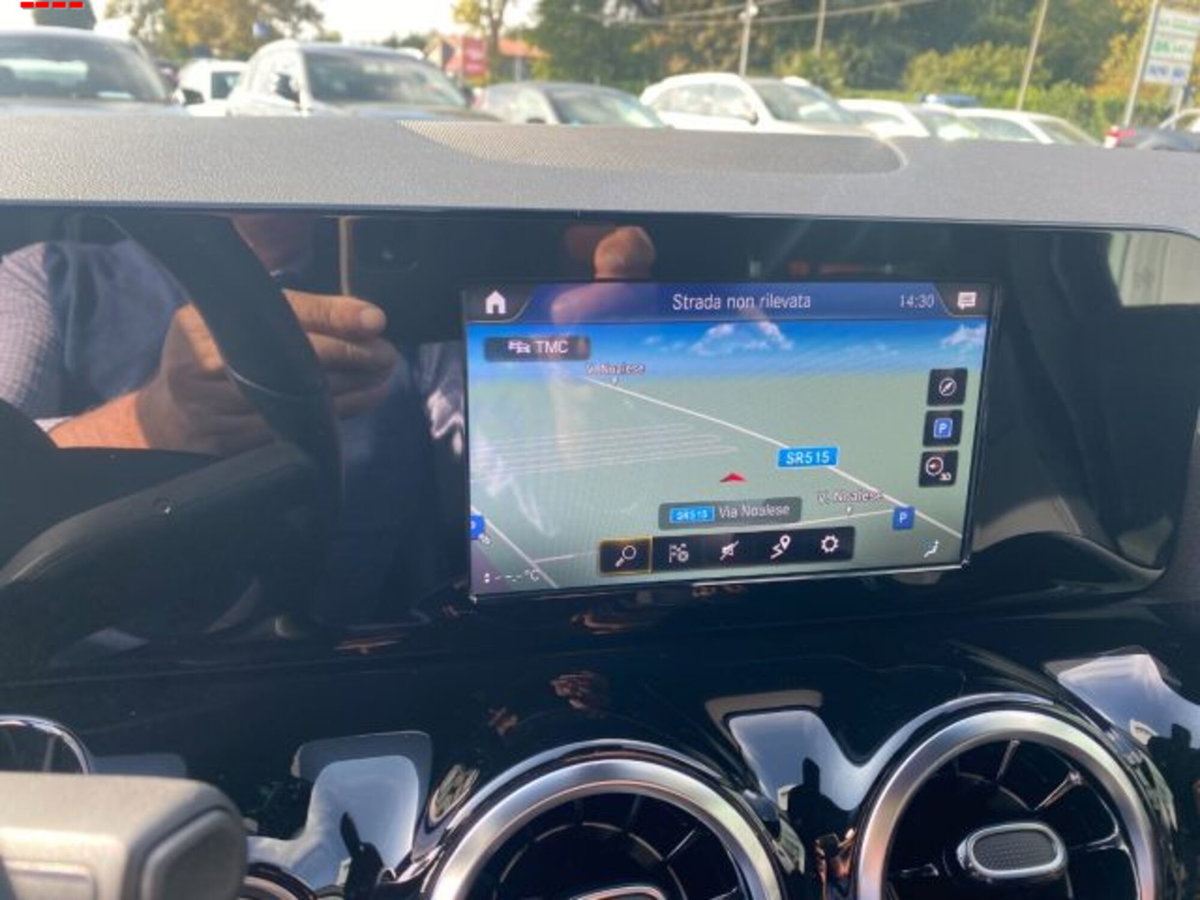 Mercedes-Benz GLA SUV 180 Automatic Executive (10)