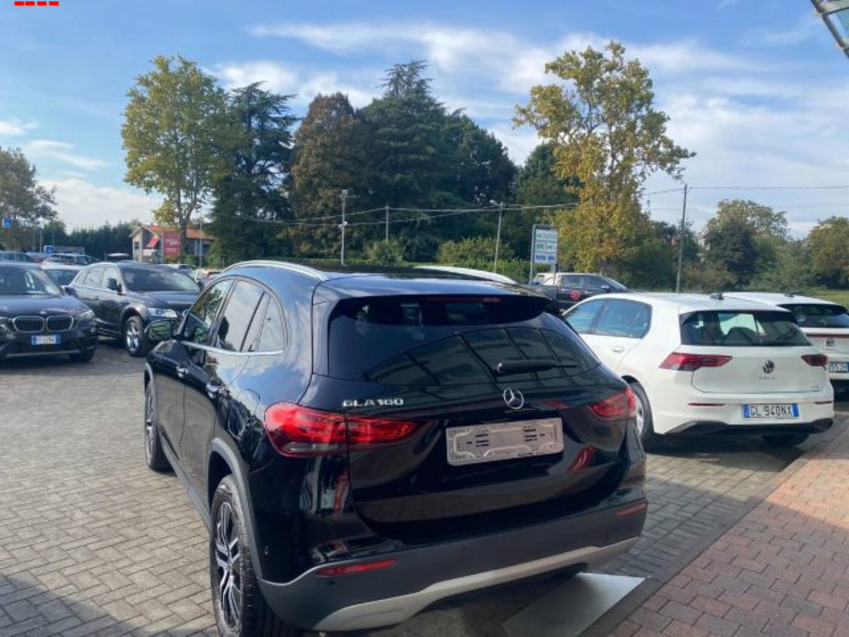Mercedes-Benz GLA SUV 180 Automatic Executive (5)