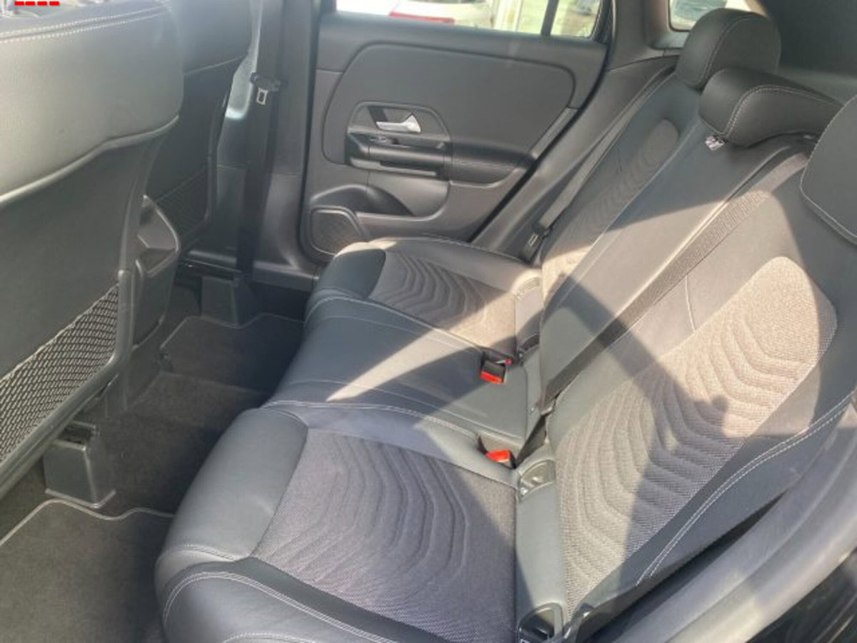 Mercedes-Benz GLA SUV 180 Automatic Executive (8)