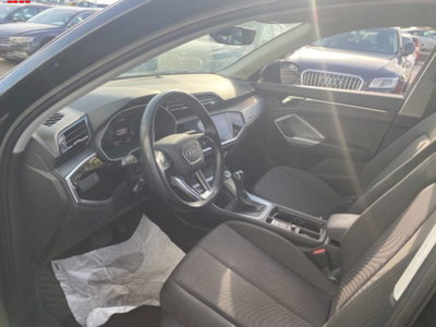 Audi Q3 40 TDI quattro S tronic Business (6)