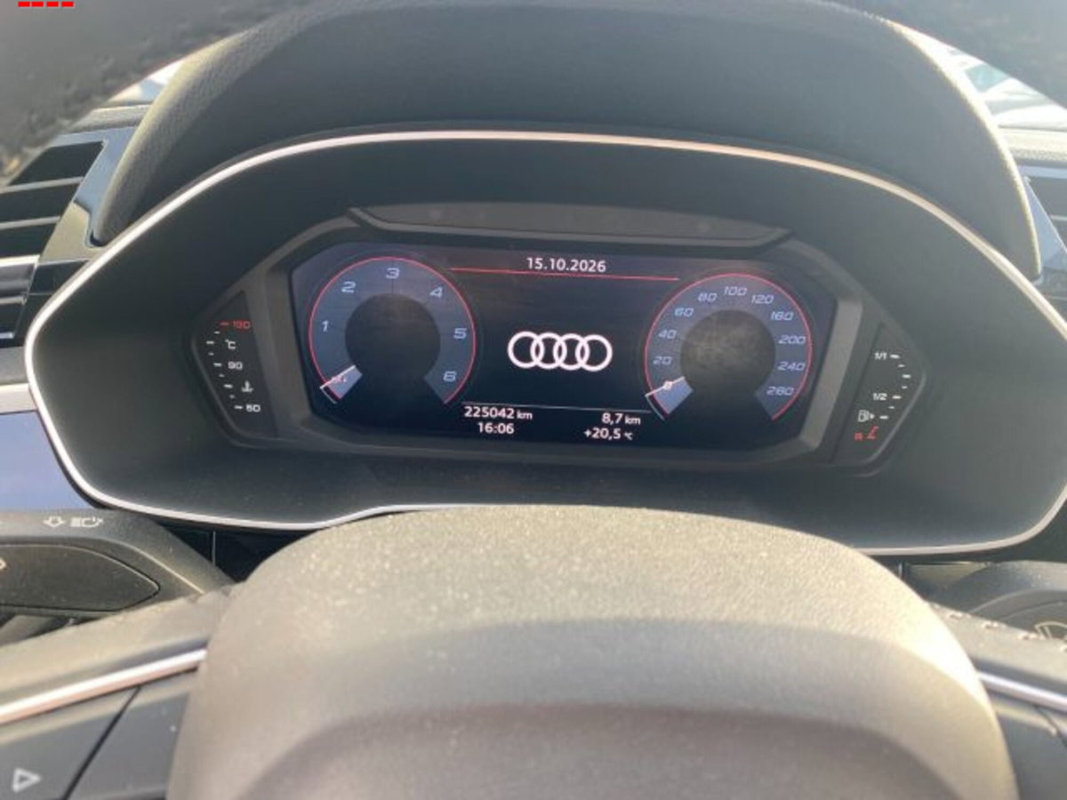 Audi Q3 40 TDI quattro S tronic Business (7)