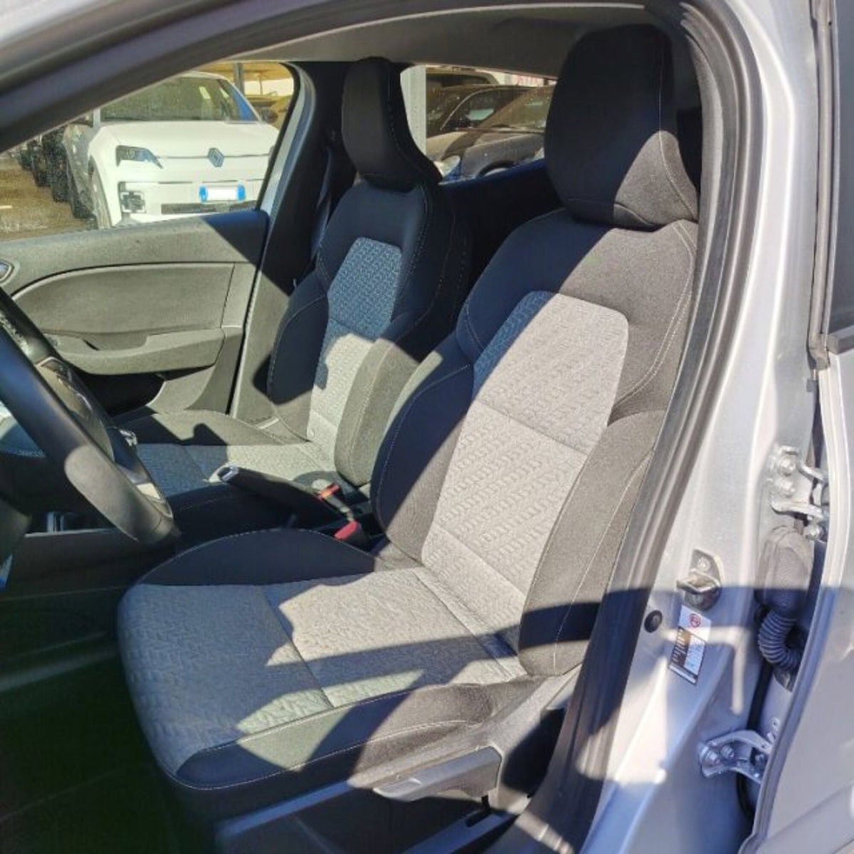 Renault Clio Blue dCi 100 CV 5 porte Evolution (4)