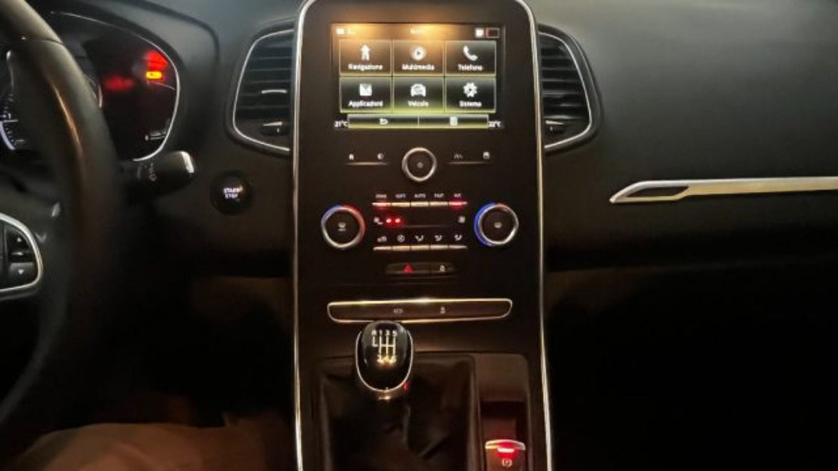 Renault Grand Scénic 1.7 blue dci Sport Edition2 120cv edc (10)